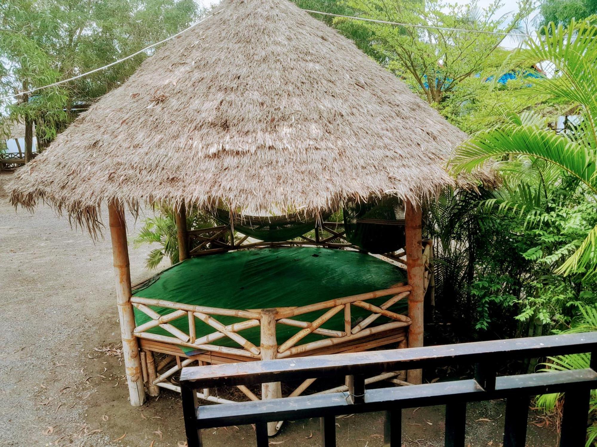 La Plage De Kampot By Lee & Hap Guest House Exterior photo